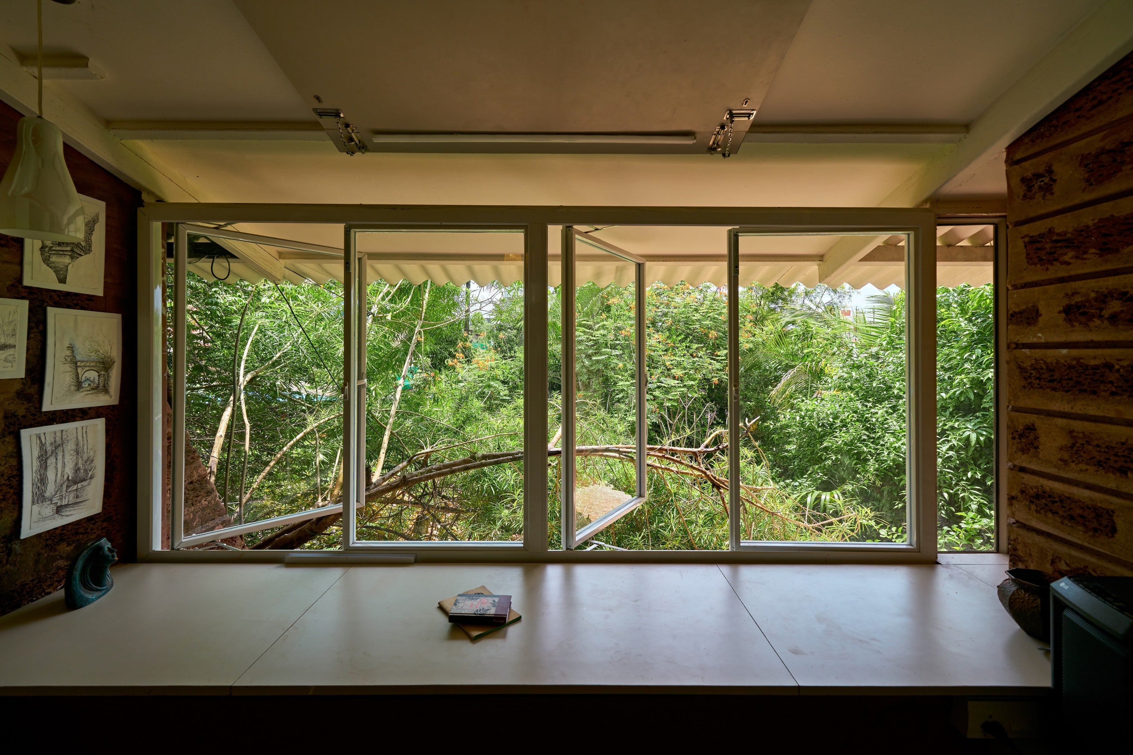 PASCHIMA-An eco friendly House of the Architect